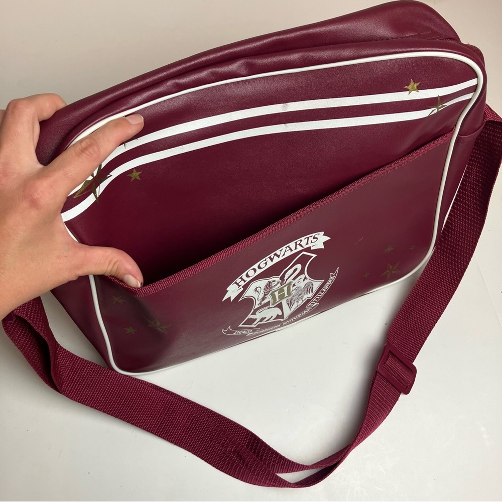 Harry Potter Hogwarts Crossbody Shoulder Messenger Bag Strap Laptop School - Picture 3 of 17
